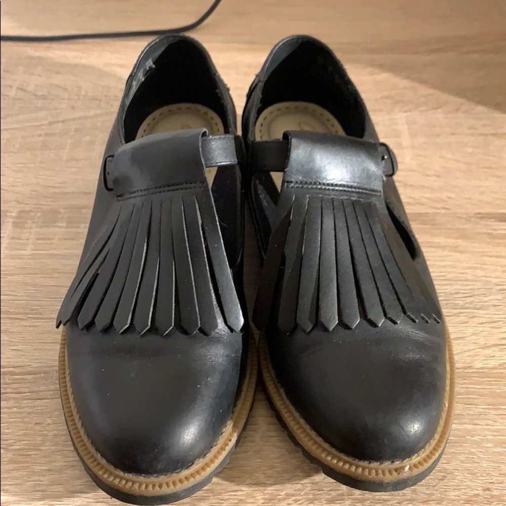 Black shoes